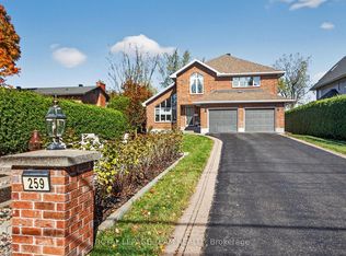 259 Grandview Rd, Ottawa, ON K2H8B9