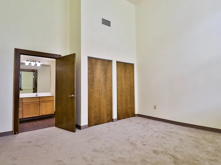 East High Apartments — Photo 143