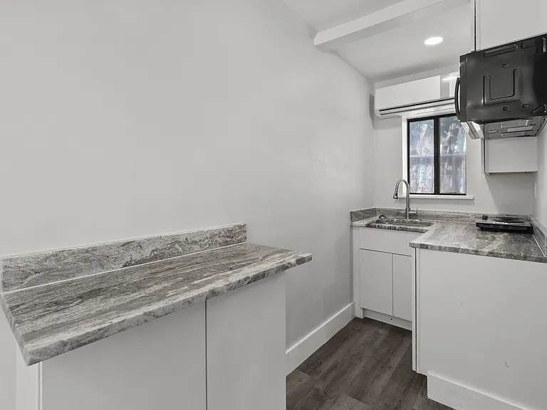 620 Sudderth Dr #3 — Photo 8
