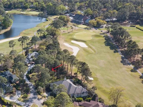 27 Strawberry Hill Rd, Hilton Head Island, SC 29928