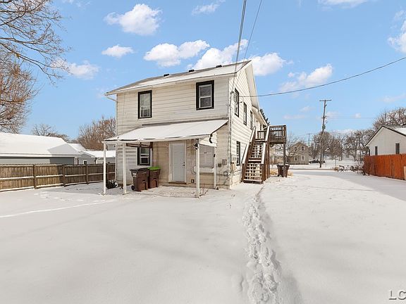 4th image of 632 Division St