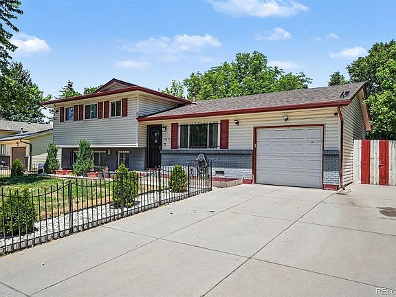 3rd image of 11239 E Center Avenue