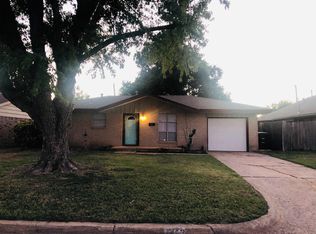 1413 N Southminster St, Moore, OK 73160