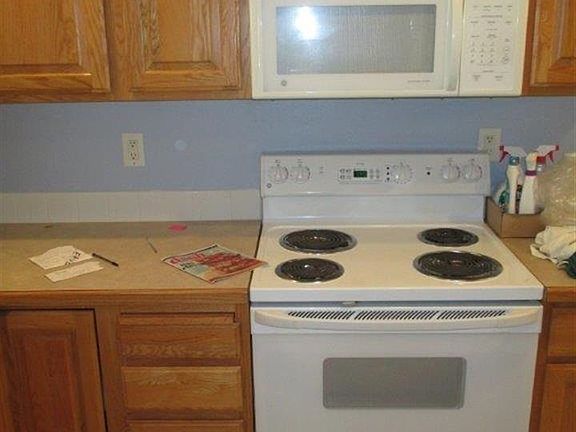 2nd image of 1893 N Buena Vista Ave