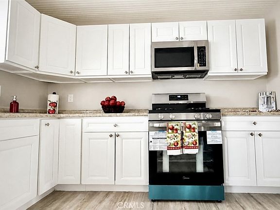 2nd image of 530 W Devonshire Ave Space 19