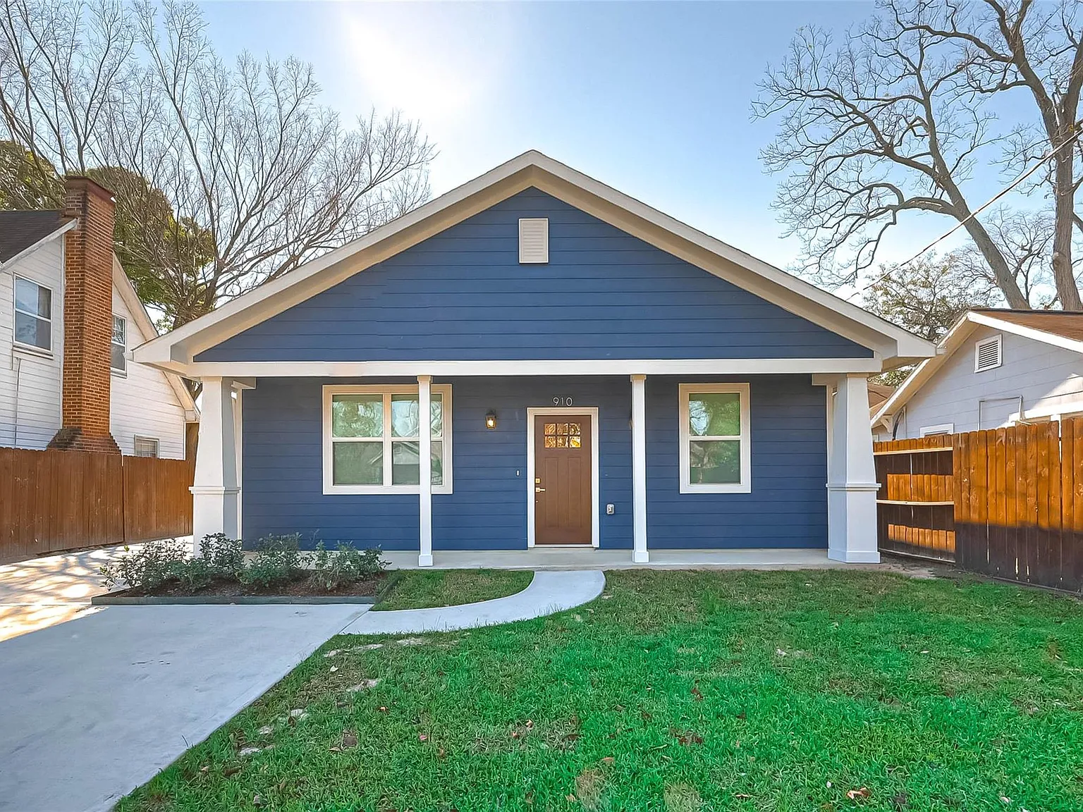 3 bed, 2.0 bath, $2,275 — Photo 1