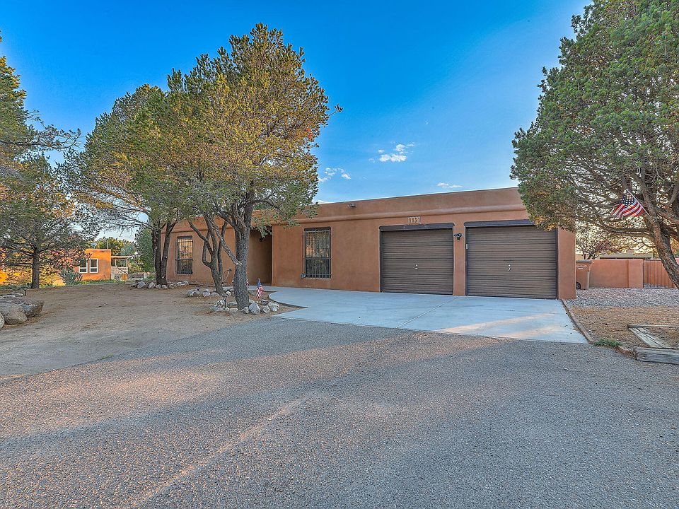 1st image of 1131 Marigold Dr NE