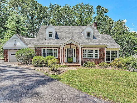 2nd image of 3143 W Ridge Rd SW