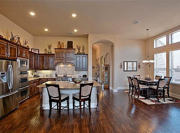 5th image of 2418 Rosebury Ln