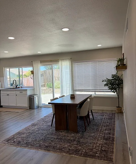 305 N Otono Ct — Photo 5
