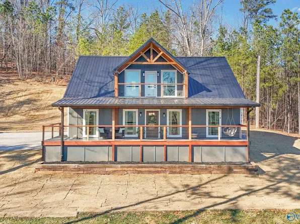 16 October Way, Guntersville, AL 35976