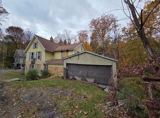28 Bayless Ave, Binghamton, NY 13903