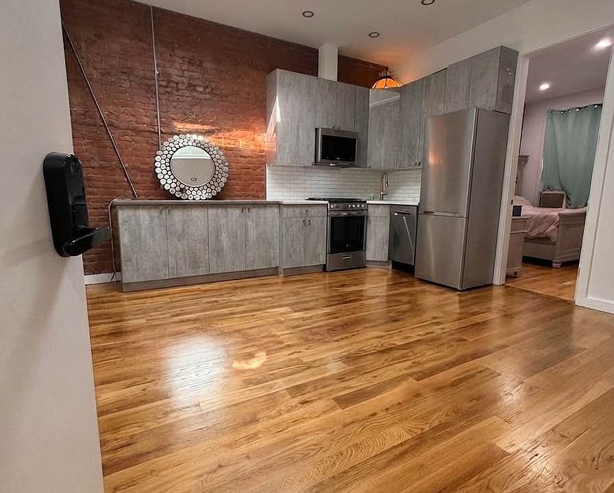 1st image of 60-82 Catalpa Ave #2R