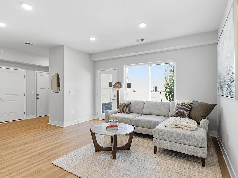 3851 S 203rd Plz — Photo 31