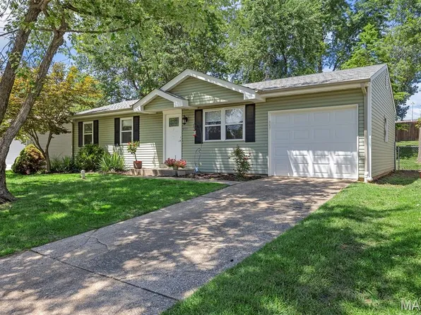 4035 Mary Ridge Ln, Saint Charles, MO 63304