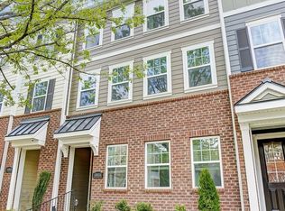 16636 Summers Walk Blvd, Davidson, NC 28036