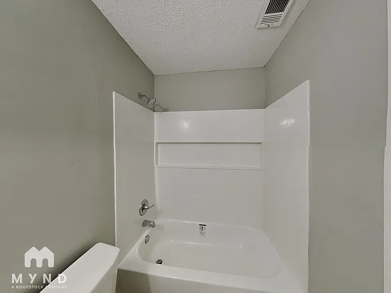 5266 Rolling Ridge Cv — Photo 16