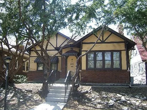 618 Legion St photo 1