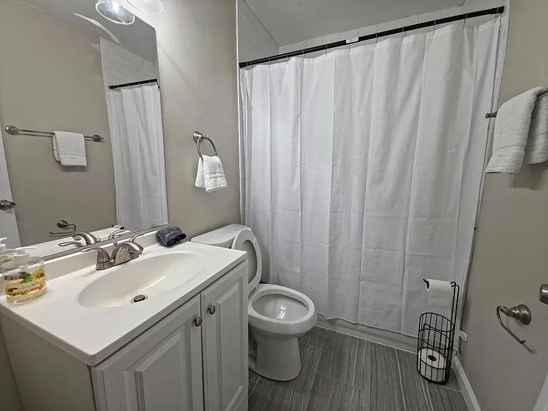 214 Maple St — Photo 10