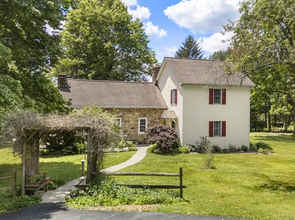 404 Indian Run Rd, Glenmoore, PA 19343