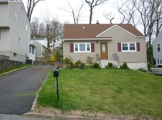 84 Hickory Pl, Rockaway, NJ