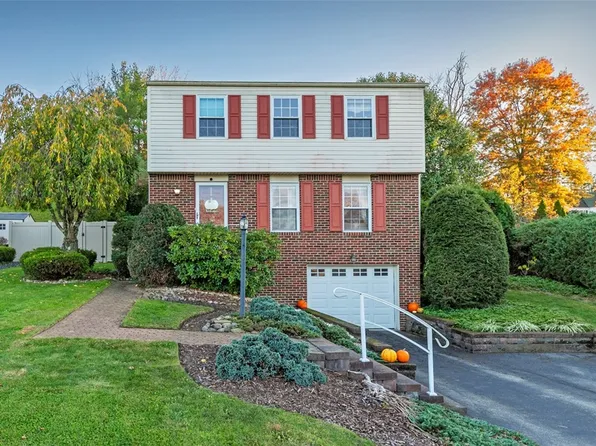 6 Saxony Dr, Harrison City, PA 15636