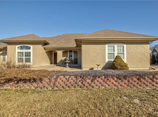 600 SW 34th Ter, Lees Summit, MO 64082