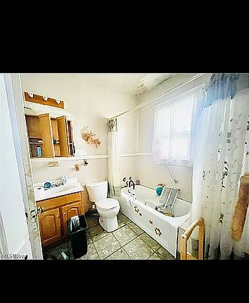 3rd image of 13710 Mann Ave