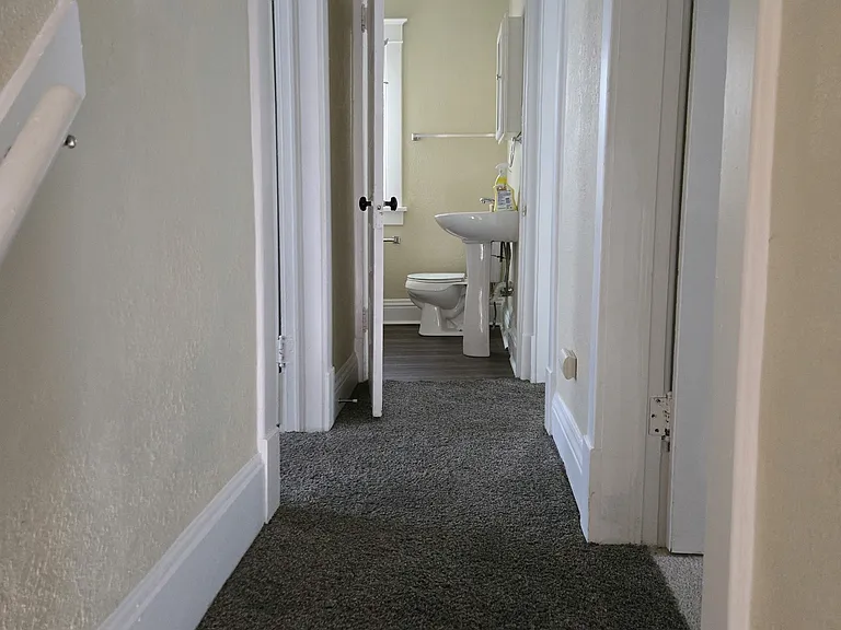 553 Bratnober St — Photo 12