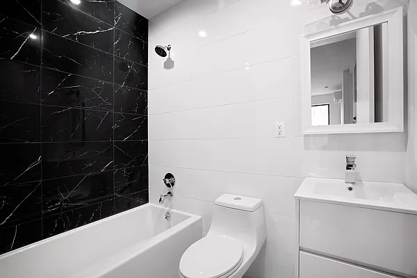 Rented by Bohemia Realty Group | media 27