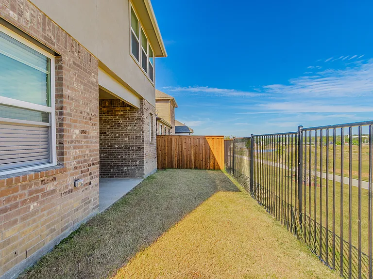 2068 Buffalo Hill Dr — Photo 21