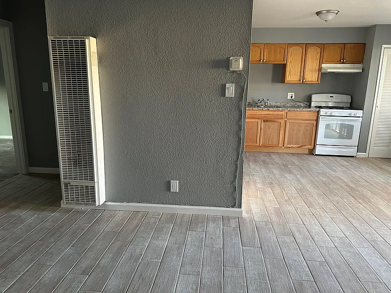 841 Washington St #3 — Photo 4