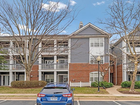 2nd image of 20320 Beechwood Ter Unit 203