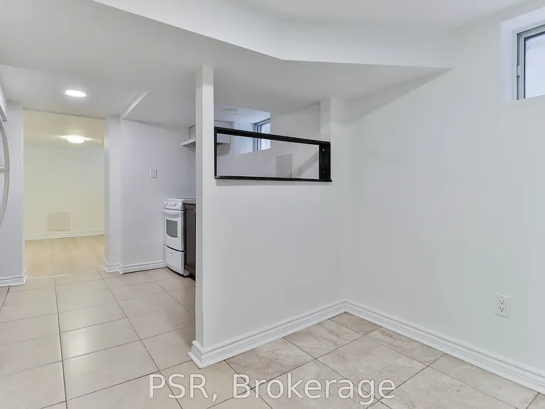 329 Vaughan Rd #LOWER — Photo 16