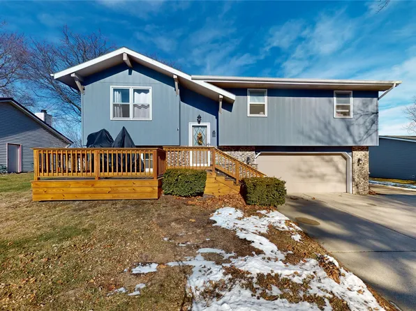 2660 Summer Meadows Dr, Perry, IA 50220