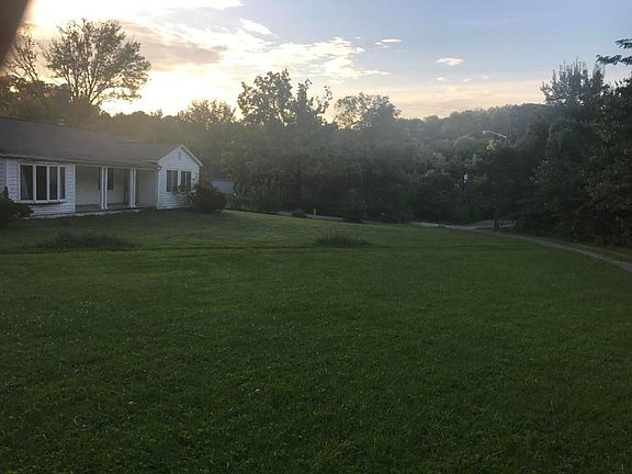 4th image of 1722 Breda Dr