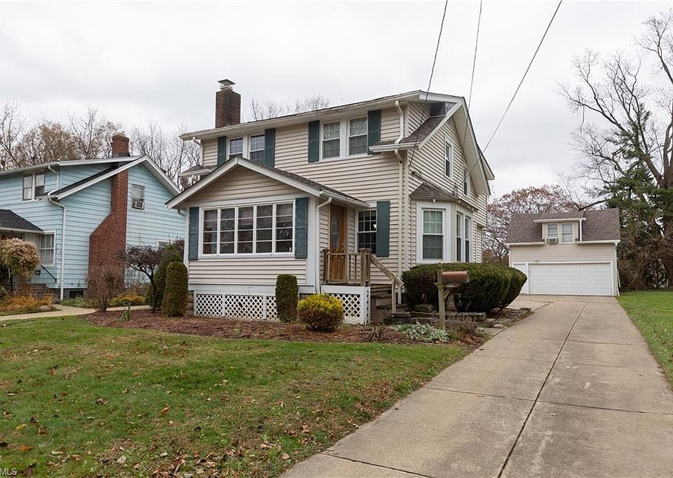 1st image of 1571 Commodore Rd