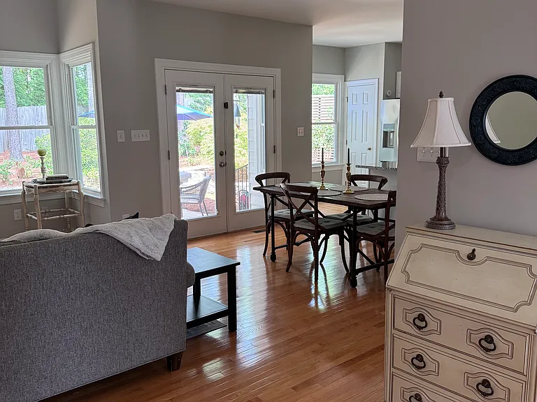115 Tracey Creek Ct — Photo 6