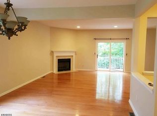 341 Summerhill Dr, Morris Plains, NJ 07950
