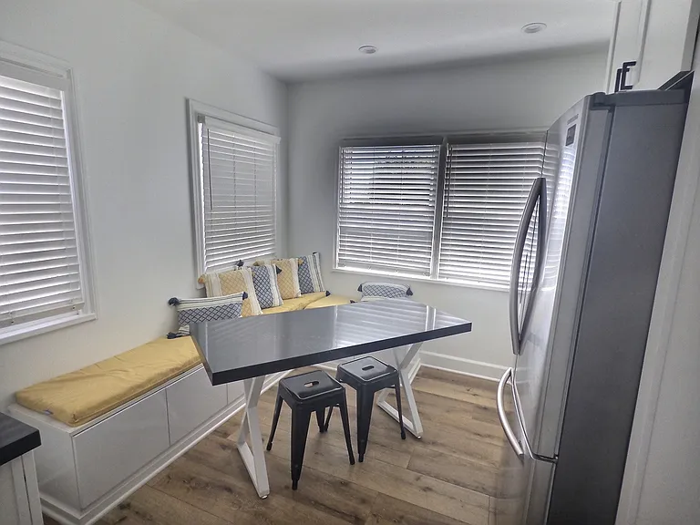 3737 Paloma Dr — Photo 18