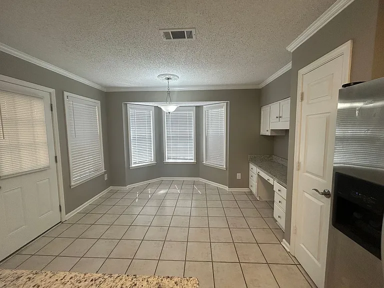 437 Bruins Trce — Photo 7