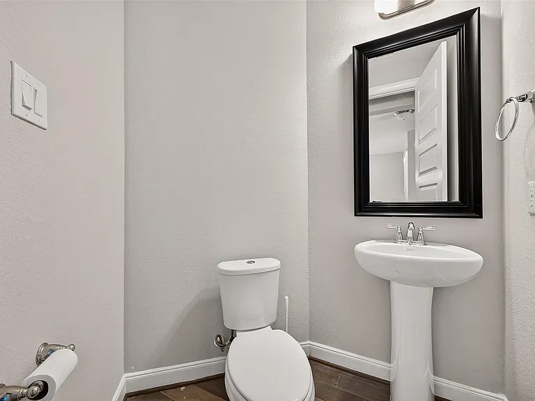 11611 Arbirlot Dr — Photo 23