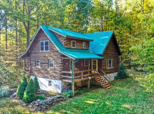 752 Maple Grove Rd, Moscow, PA 18444