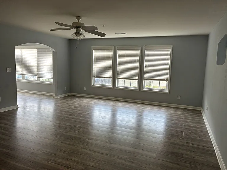 120 Veranda Way #4-B — Photo 2
