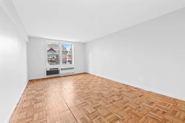 Sold by Compass | media 10