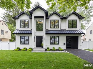 395 Hickory Avenue, Paramus, NJ 07652