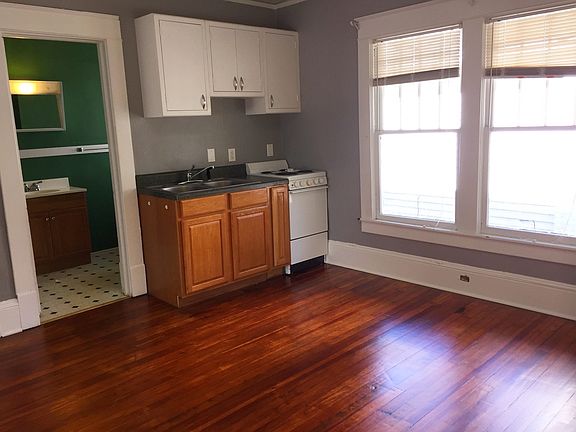 5th image of 218 Tate St #3