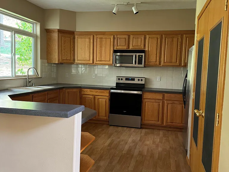6511 S Woodland Ct — Photo 11