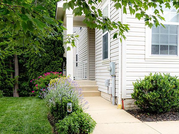 4th image of 43613 Evening Primrose Ct