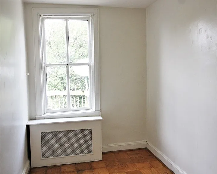 1513 Bolton St. — Photo 42